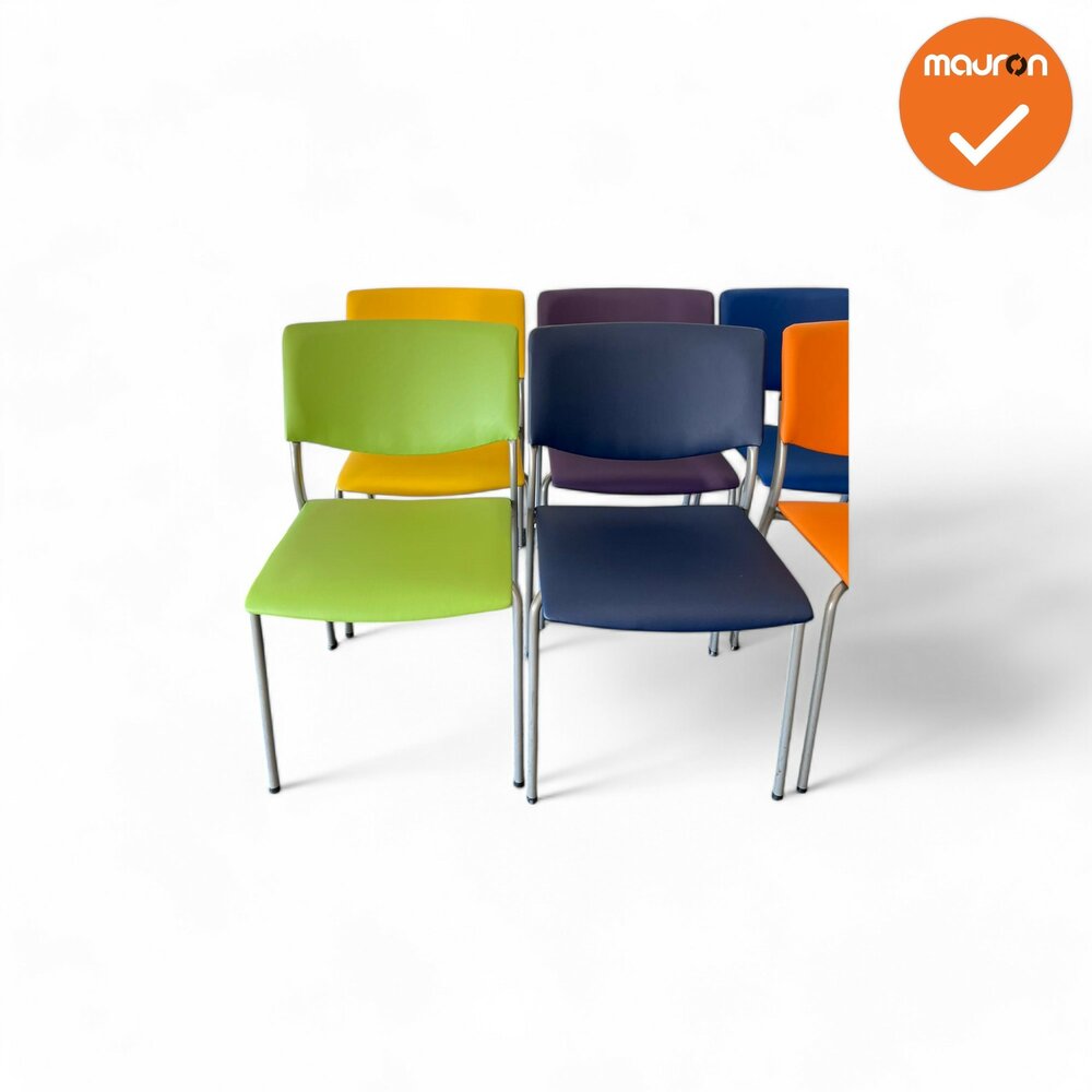 Ahrend Vergaderstoel - 460 - grijs onderstel - set van 8 gekleurd kunslederen stoelen