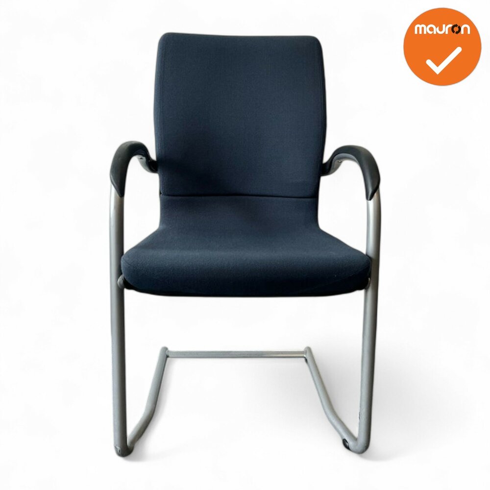 Ahrend 230 vergaderstoel - Zilvergrijs frame - Blauwe stoffering