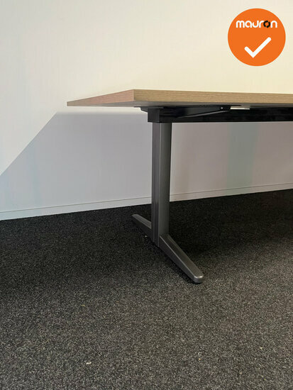 Ahrend Vergadertafel - Rechthoekig- 240x120cm - Halifax Naturel - Bestaand uit 2 bladen - Antraciet onderstel