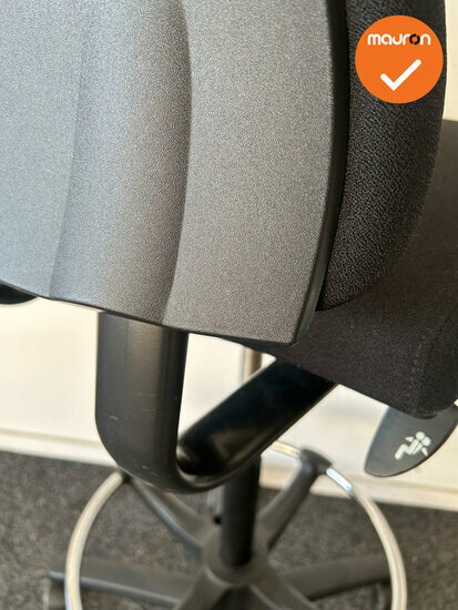 BMA Axia - Balie stoel - 8Z 2D armpads - hoge rug - zwarte stoffering