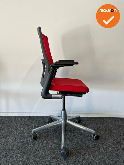 Ahrend 2020 Verta bureaustoel - refurbished - rode stoffering  - medium rug - chrome voetkruis
