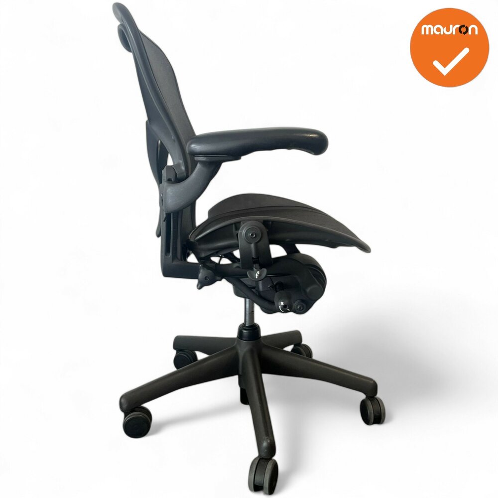 Herman Miller - Aeron - B - zwart voetkruis - Inclusief Posturefit