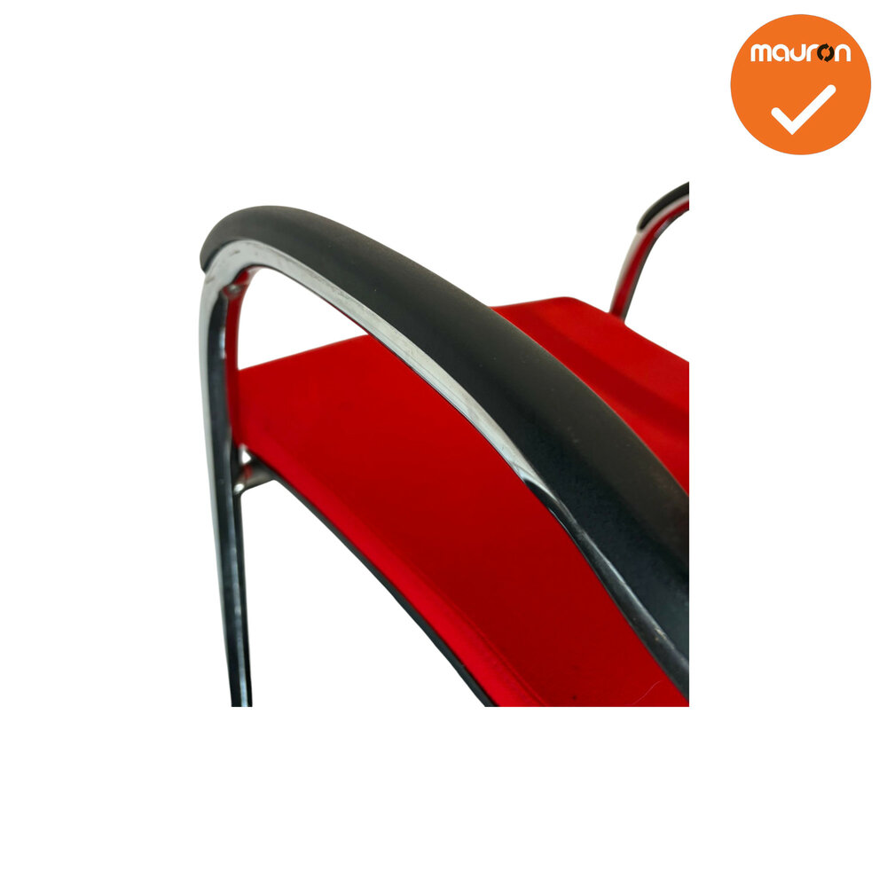 Ahrend 230 vergaderstoel - Zilvergrijs frame - Rode stoffering met gestoffeerde rug