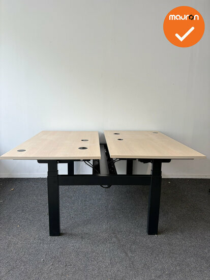 Vepa Presto Duo bureau - 140x80 - memory bediening - inclusief kabeldoorvoer en ingebouwd stekkerblok