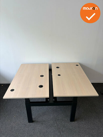 Vepa Presto Duo bureau - 140x80 - memory bediening - inclusief kabeldoorvoer en ingebouwd stekkerblok