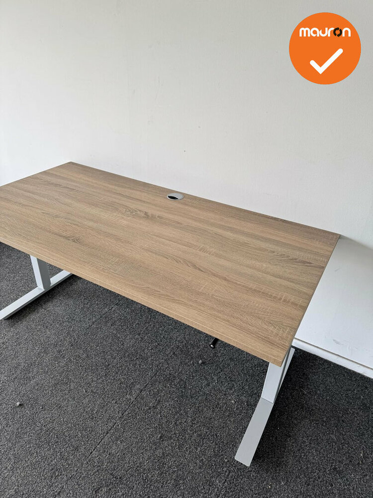 LINAK slinger zit-sta bureau - 160x80cm - Zilvergrijs onderstel - Oak medium blad