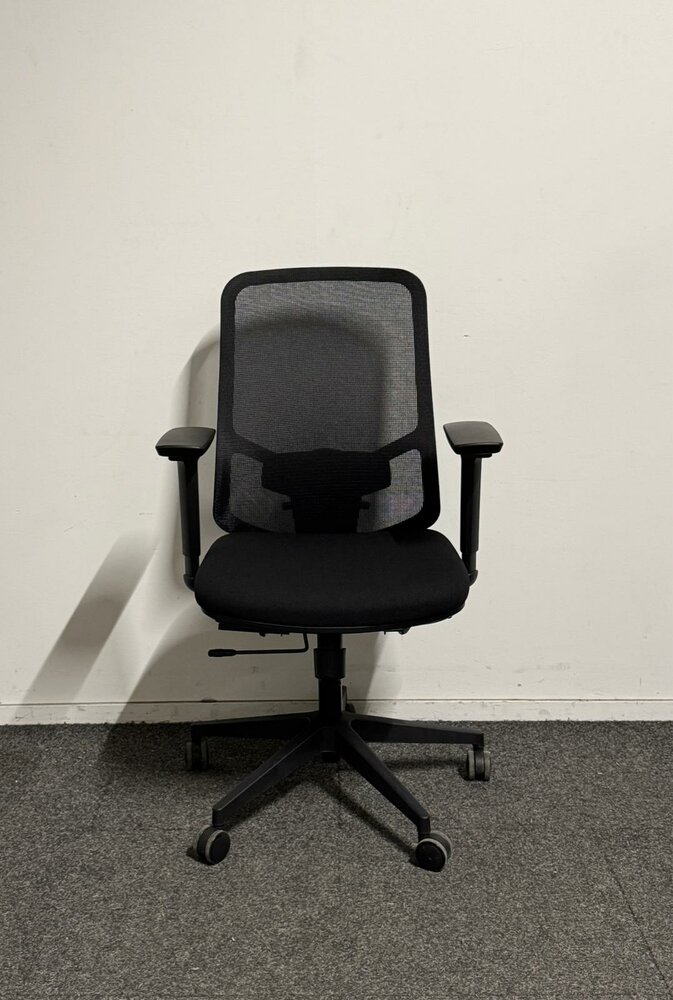 BUREAUSTOEL-MIK-ZWRT-STOFFERING