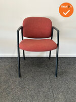Vergaderstoel - Ahrend 320 - rode stoffering - zwart frame