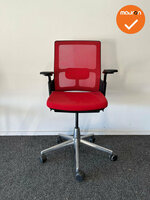 Ahrend 2020 Verta bureaustoel - refurbished - rode stoffering  - medium rug - chrome voetkruis