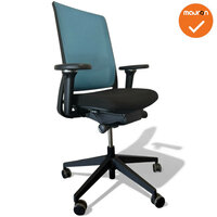 Gispen Zinn - 4D Armleggers - Zwart gestoffeerde zitting met lichtblauw netweave - zwart voetkruis