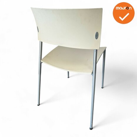 Kantinestoel - Wiesner Hager - wit kunststof - zilvergrijs onderstel