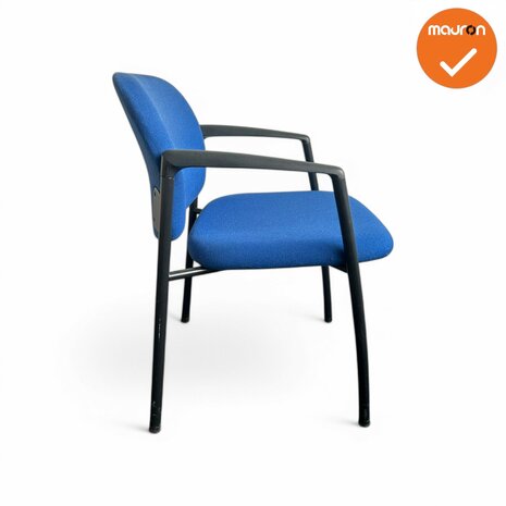 Ahrend Vergaderstoel - 320 - Zwart onderstel - Blauwe stoffering