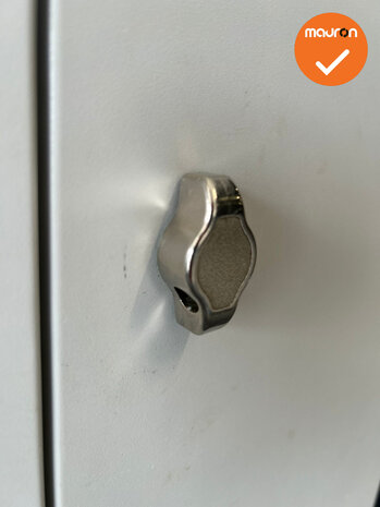 Lockerkast - 180x60x50 - 2 deurs - Zwart met zilvergrijze deuren