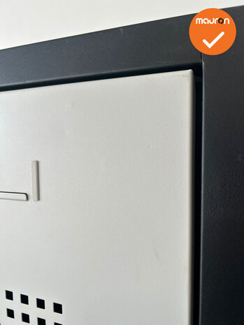 Lockerkast - 180x60x50 - 2 deurs - Zwart met zilvergrijze deuren