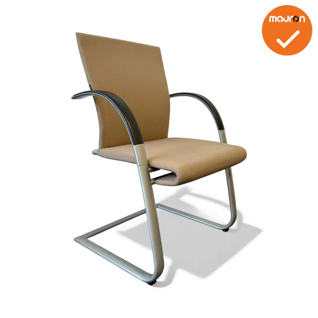 Ahrend A350 vergaderstoel - Beige stoffering - Zilvergrijs frame
